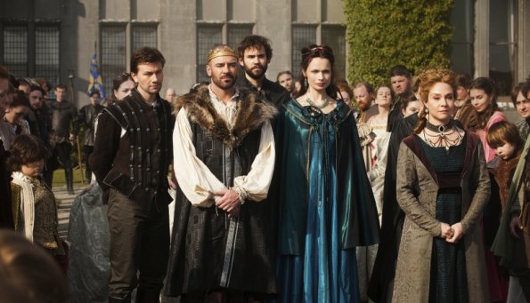 Promos, synopsis and photos for CW’s Reign